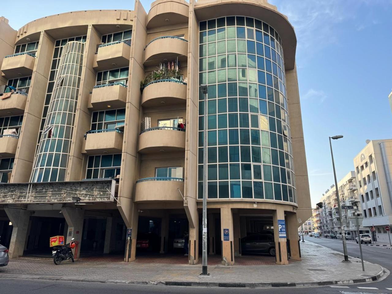 Partition Rooms In Hotel Apartment Dubai Eksteriør bilde