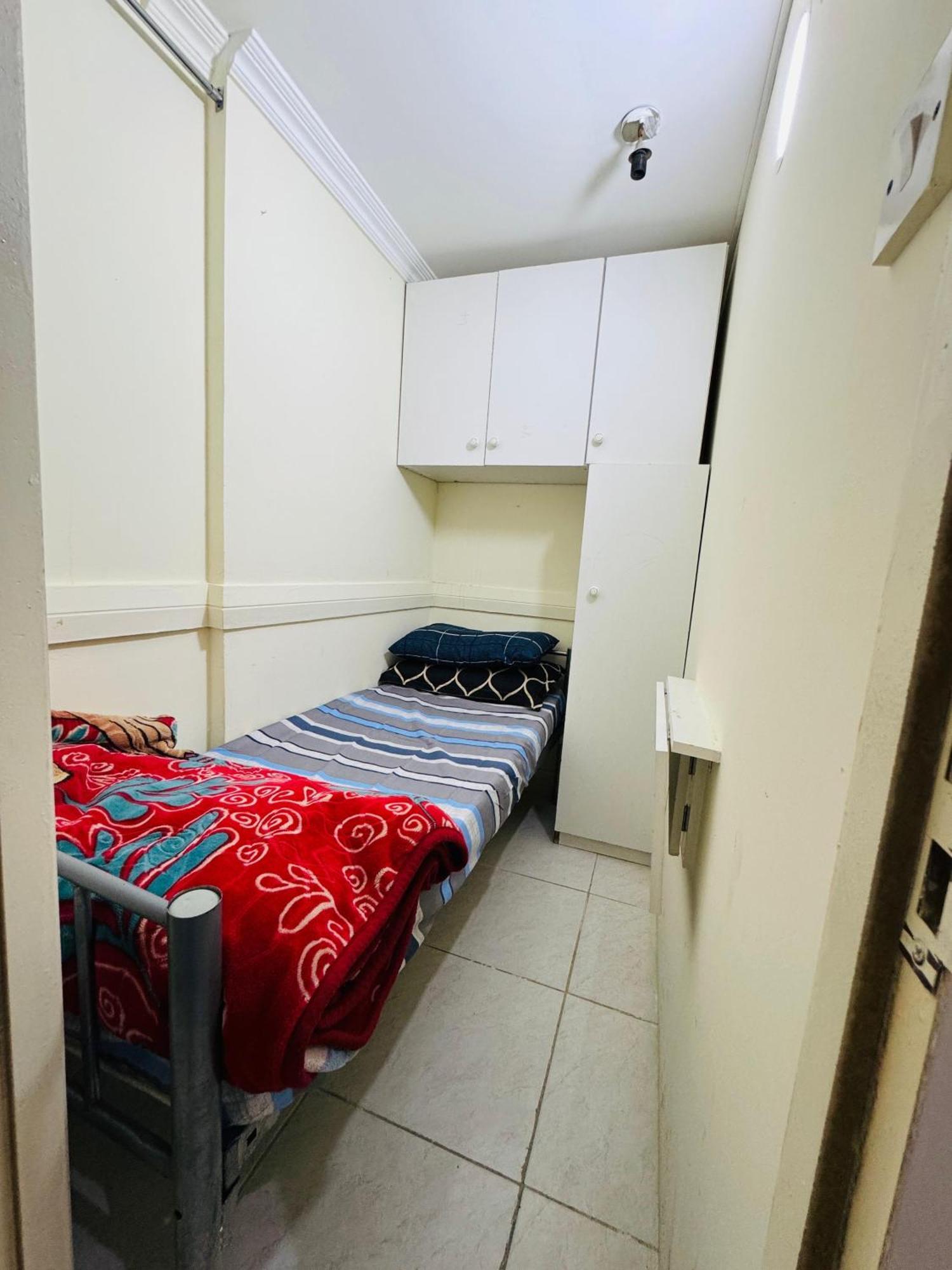 Partition Rooms In Hotel Apartment Dubai Eksteriør bilde